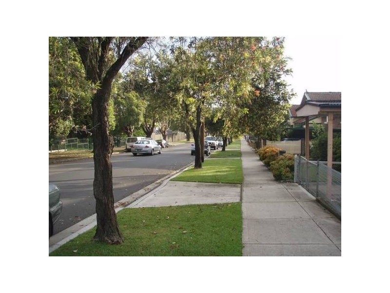 98 Bridge Road, Belmore NSW 2192