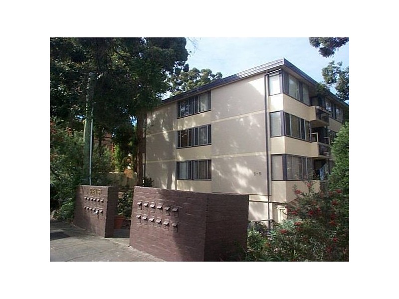 2/1-5 Glen Street, Marrickville NSW 2204