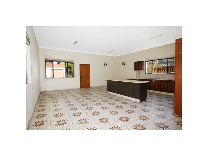 42 Pine Street, Marrickville NSW 2204