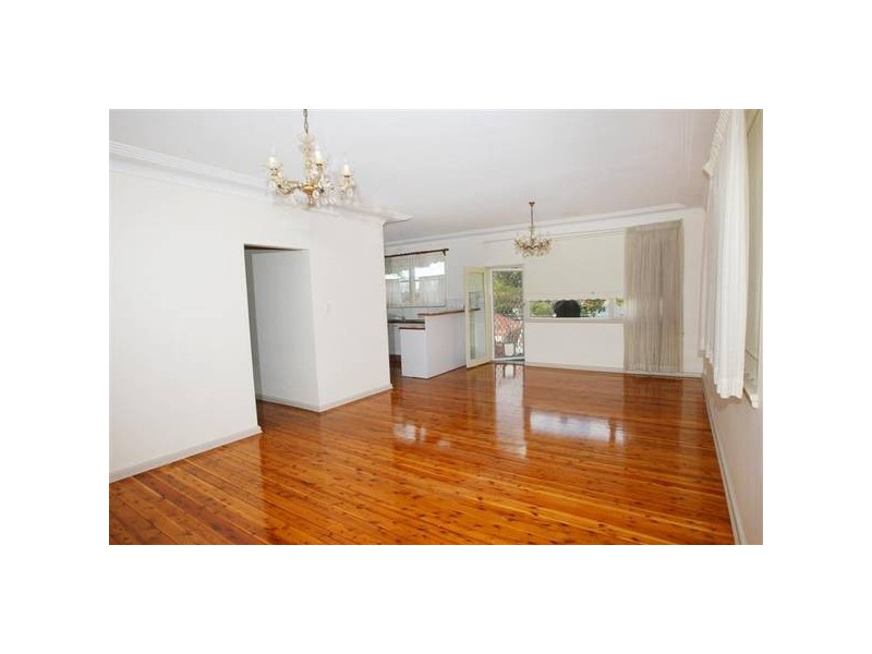10 Paris Avenue, Earlwood NSW 2206