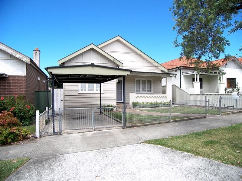 98 Bridge Road, Belmore NSW 2192