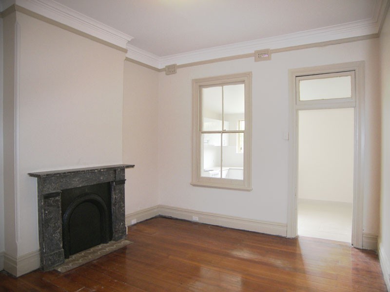 1B/7 Glen Street, Marrickville NSW 2204