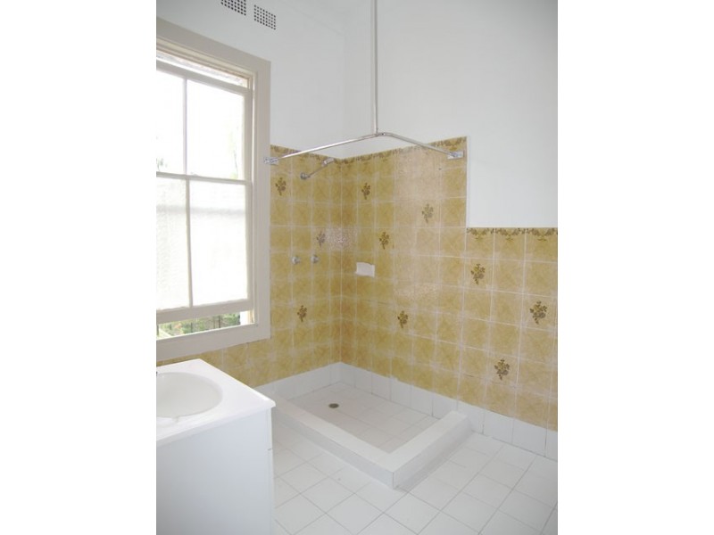 1B/7 Glen Street, Marrickville NSW 2204