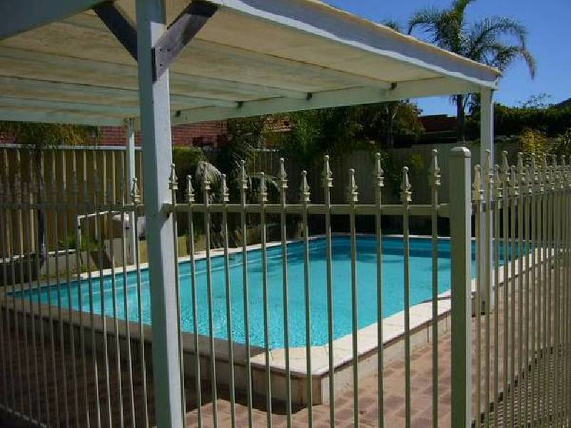 Mandoo Road, Shoalwater WA 6169