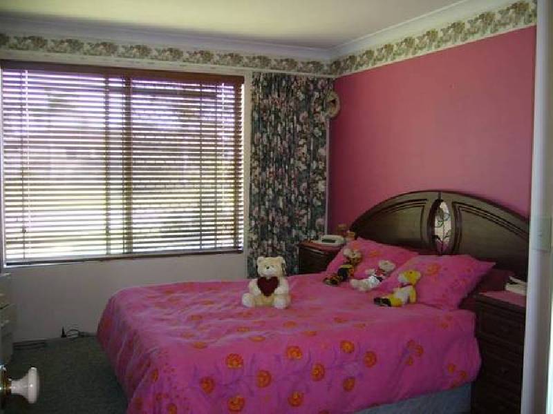 12 Falcon Street, Rockingham WA 6168