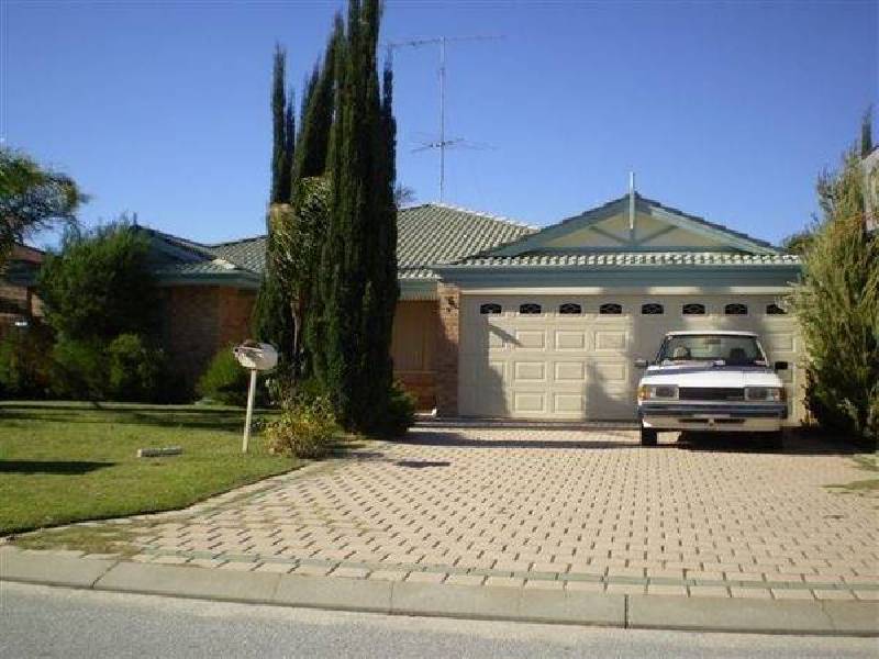 Greenlea Crescent, Warnbro WA 6169