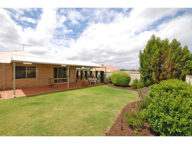 3 Cedron Rise, Coogee WA 6166