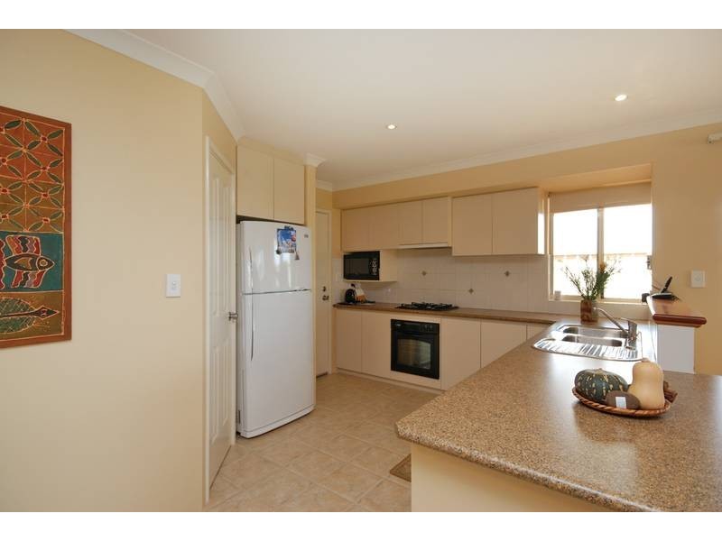 3 Cedron Rise, Coogee WA 6166