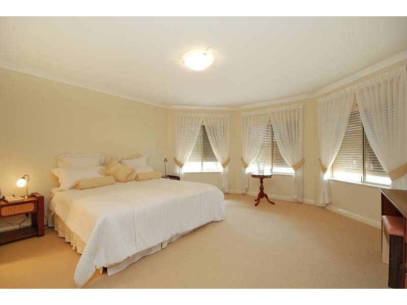 3 Cedron Rise, Coogee WA 6166