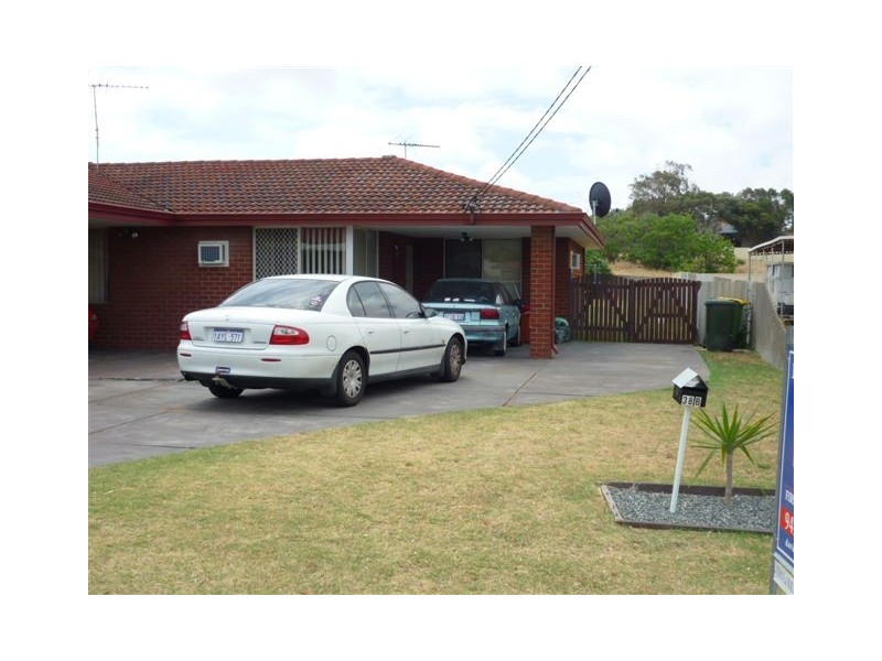 38 Blackwood Ave, Hamilton Hill WA 6163