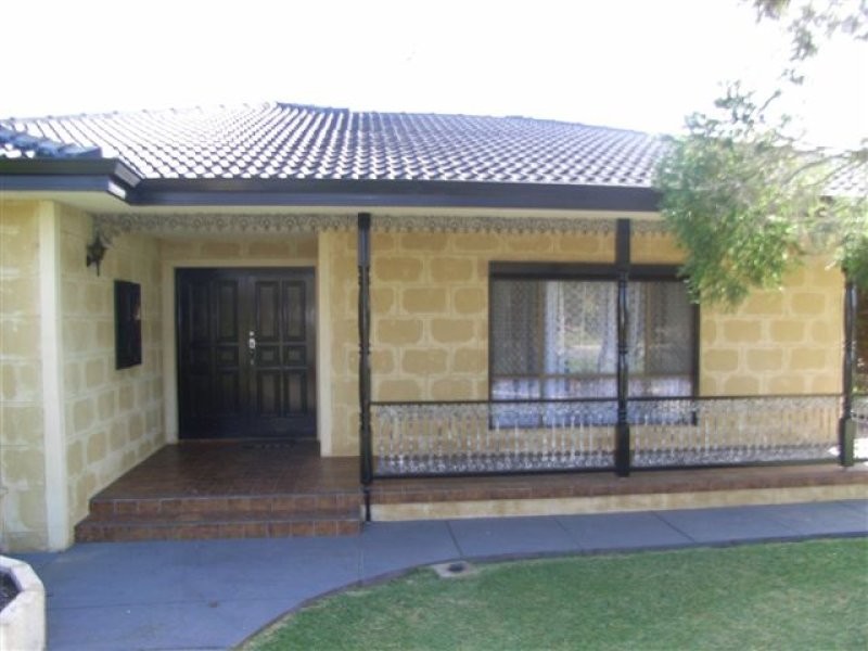 1 Amberley Way, Hamilton Hill WA 6163