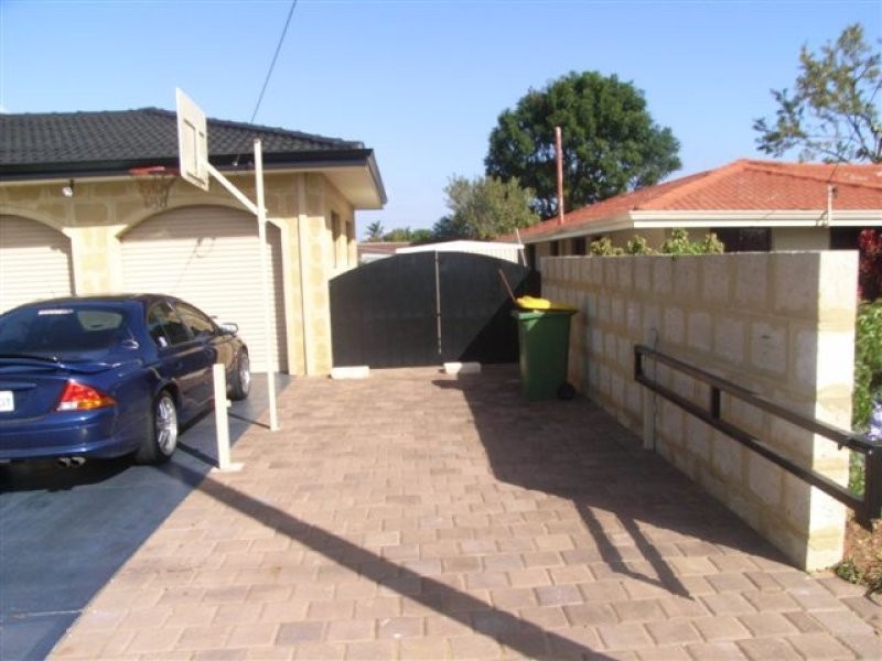 1 Amberley Way, Hamilton Hill WA 6163