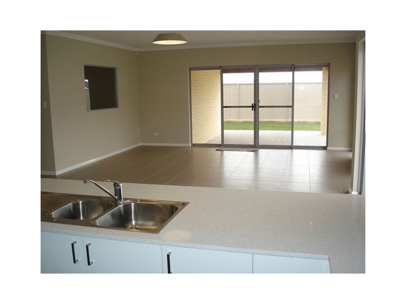 5 Como Way, Beeliar WA 6164