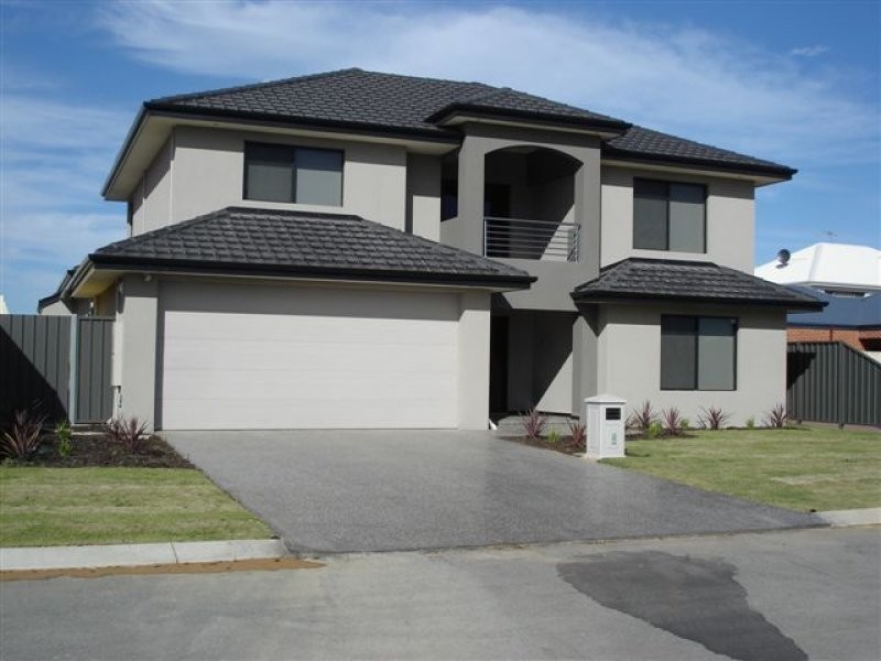 4 Sandford Avenue, Munster WA 6166