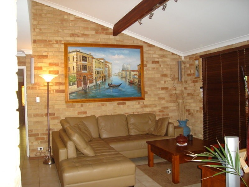 6 Chesterton, Spearwood WA 6163