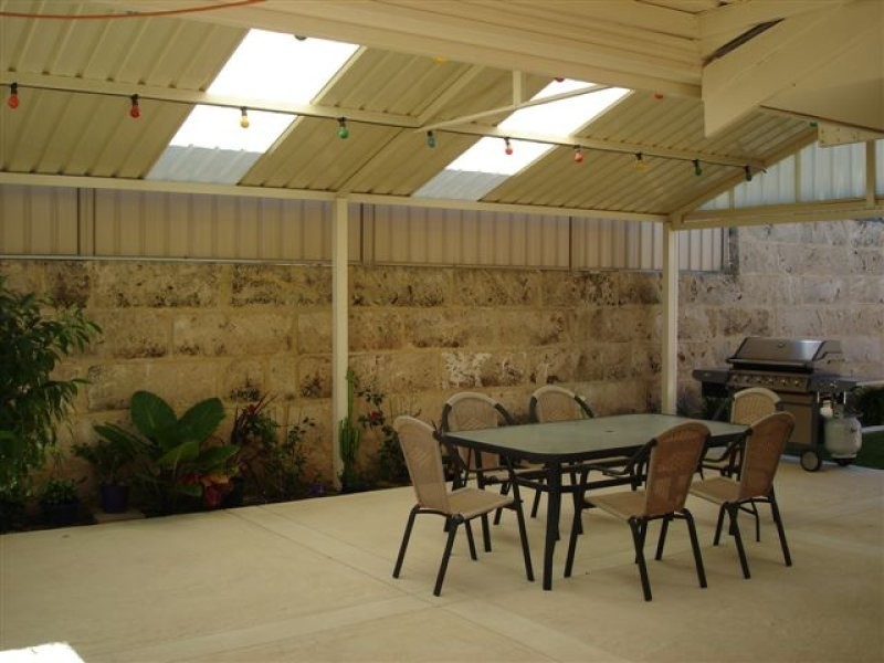 25 Coppito Circle, Beeliar WA 6164