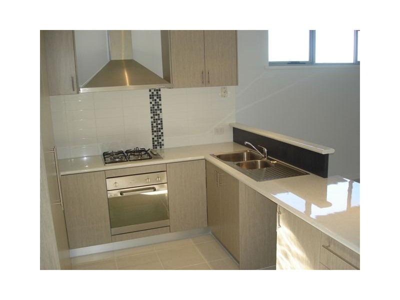 1/4 Reef Way, Yangebup WA 6164