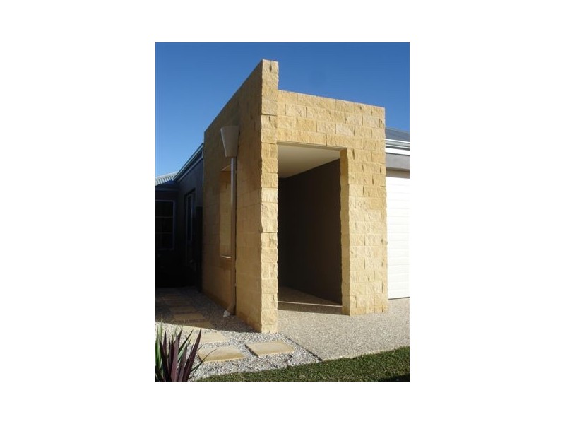 1/4 Reef Way, Yangebup WA 6164