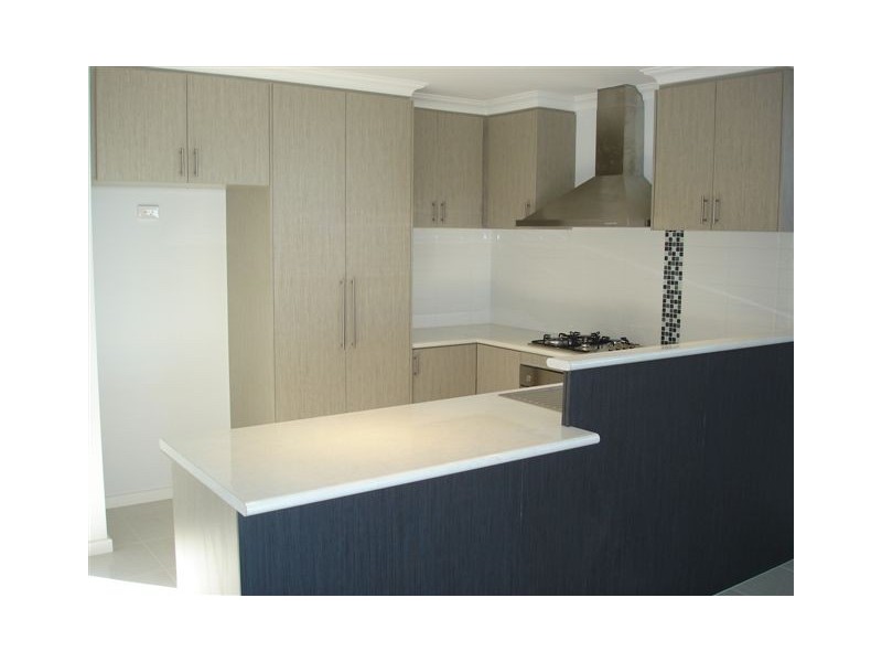 2/4 Reef Way, Yangebup WA 6164