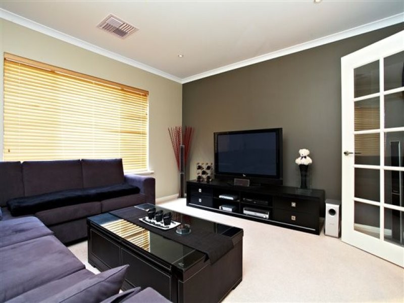 14 Bosnich Way, Spearwood WA 6163