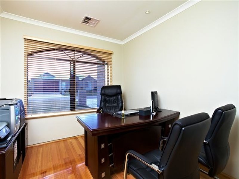 14 Bosnich Way, Spearwood WA 6163