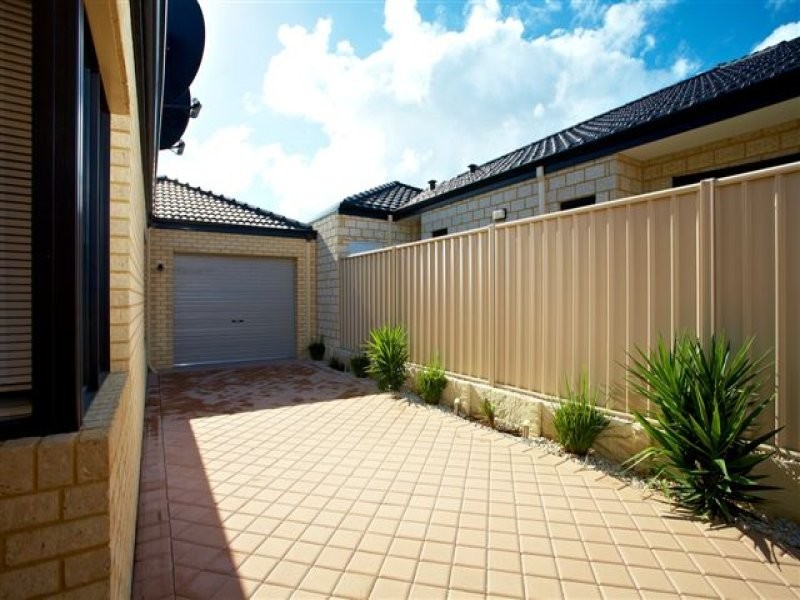 14 Bosnich Way, Spearwood WA 6163