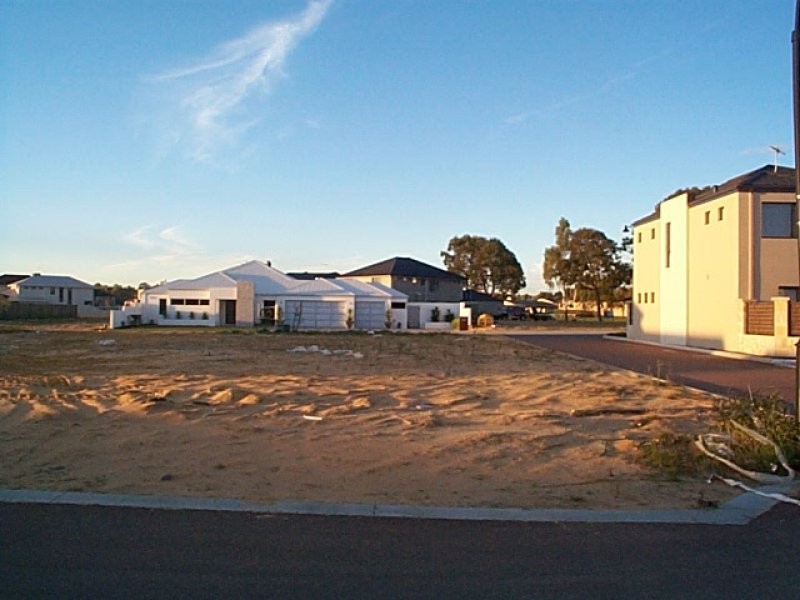 44 Leschenault Boulevard, Munster WA 6166