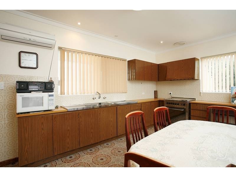 89 South Street, Beaconsfield WA 6162