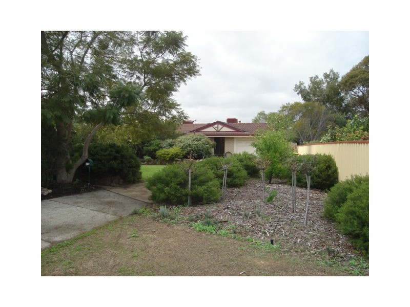 27b Manberry Way, Yangebup WA 6164
