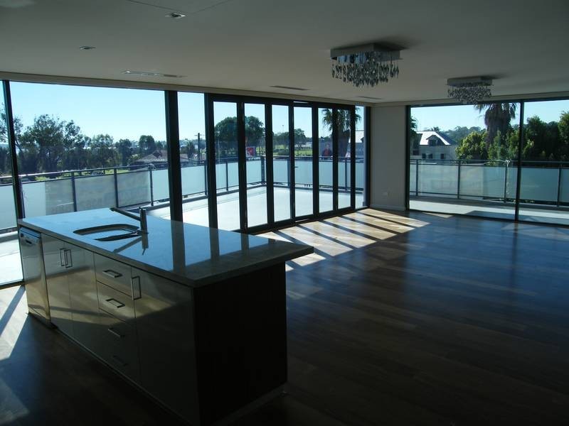 19/1 Northlake Road, Alfred Cove WA 6154