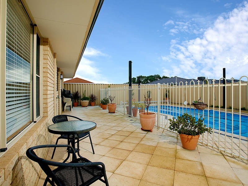 5 Okra Court, Munster WA 6166