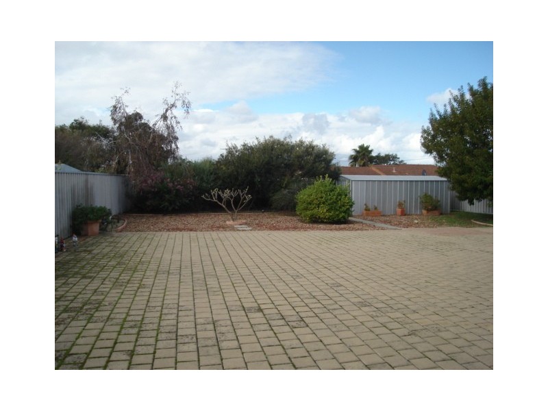 15 Milgun Drive, Yangebup WA 6164