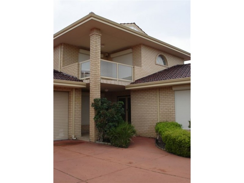 6 Briggs Court, Beaconsfield WA 6162