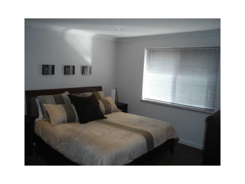 25 Freeth Road, Spearwood WA 6163