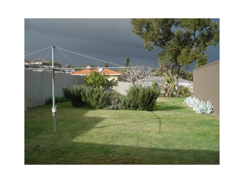 25 Freeth Road, Spearwood WA 6163