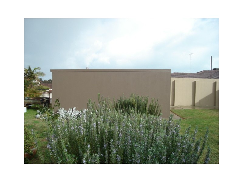 25 Freeth Road, Spearwood WA 6163