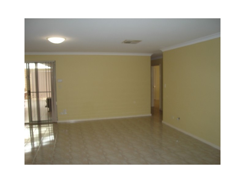 17 Stook Ct, Spearwood WA 6163