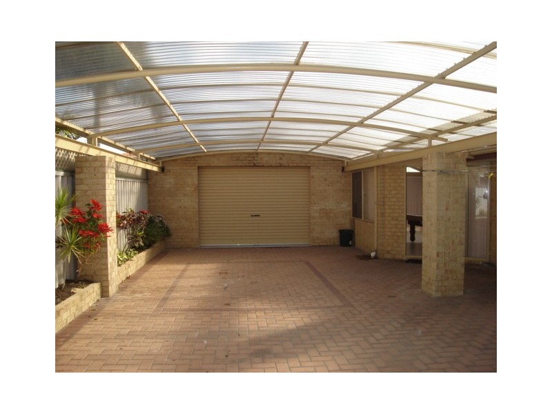 17 Stook Ct, Spearwood WA 6163