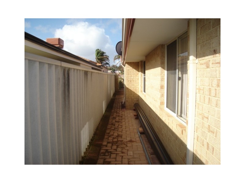 17 Stook Ct, Spearwood WA 6163