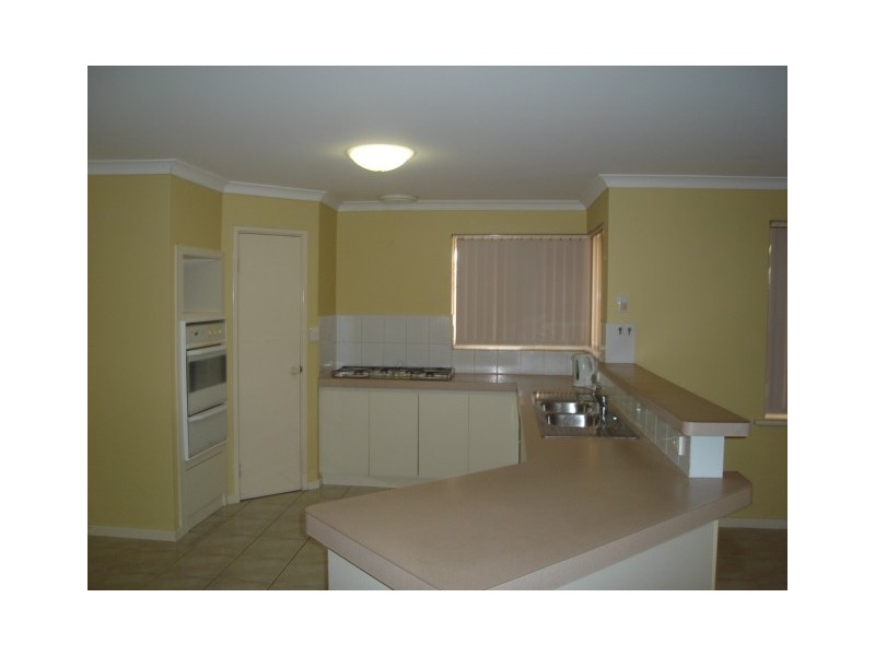 17 Stook Ct, Spearwood WA 6163