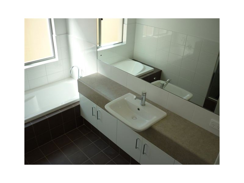 1/11 Katsura Gardens, Munster WA 6166