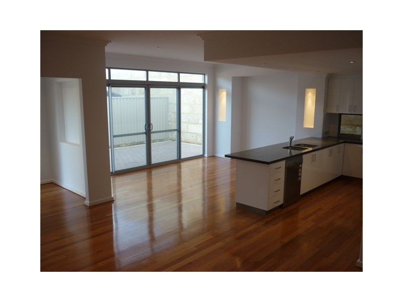 3/11 Katsura Gardens, Munster WA 6166