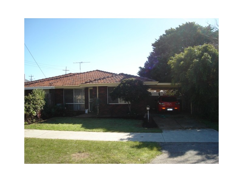 2b Phoenix Road, Hamilton Hill WA 6163