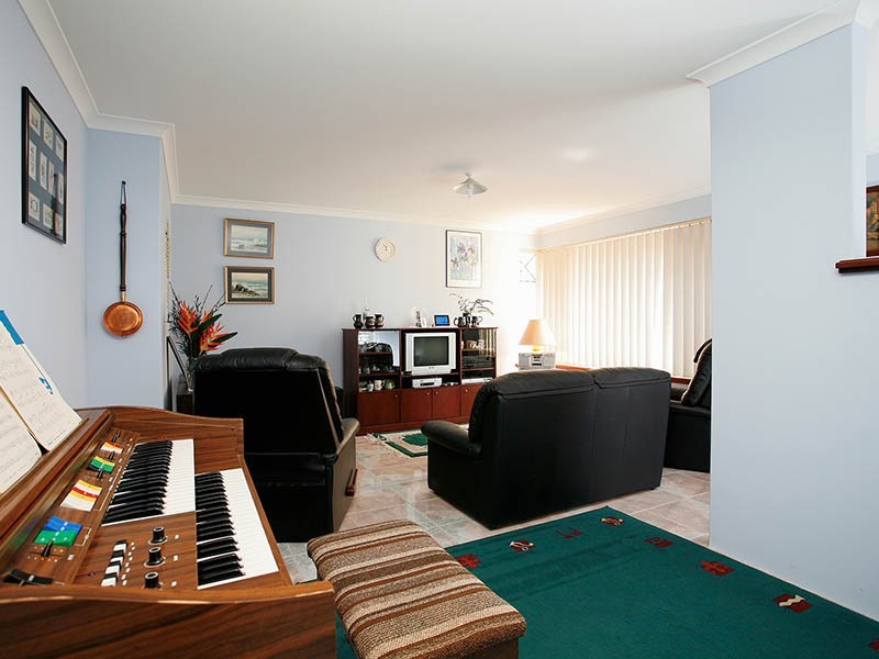 3 Maritime Tce, Coogee WA 6166