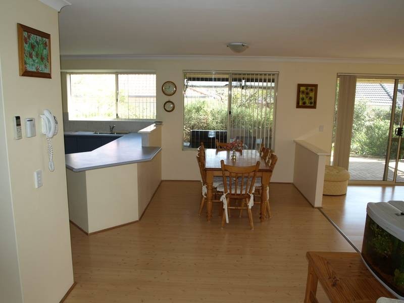 15 GARBIN PLACE, Munster WA 6166
