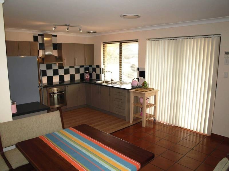 32 SHELLEY WAY, Munster WA 6166