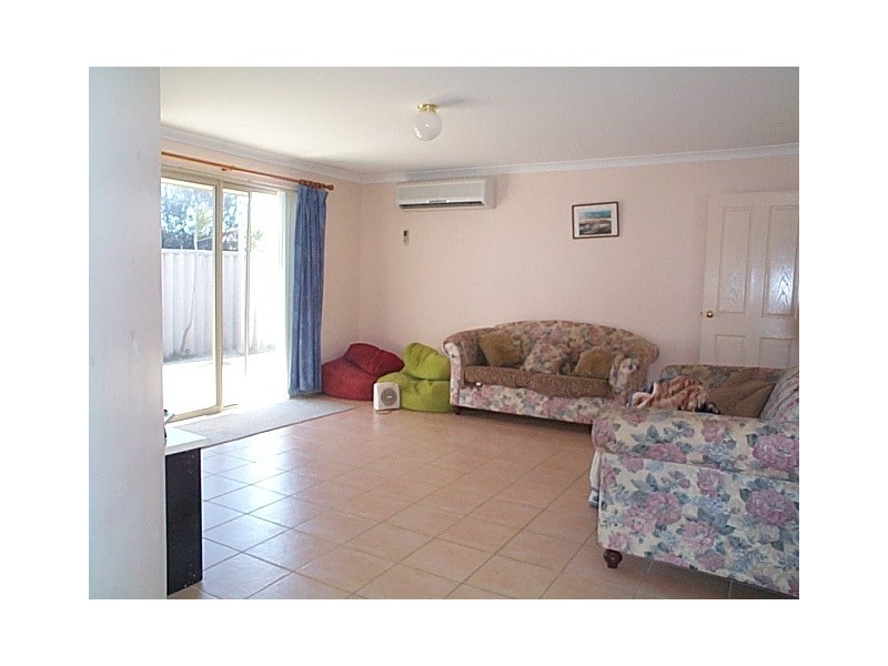 4 Pear Place, Spearwood WA 6163