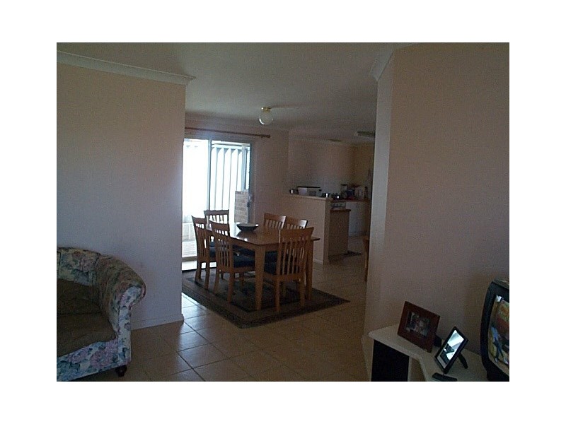 4 Pear Place, Spearwood WA 6163