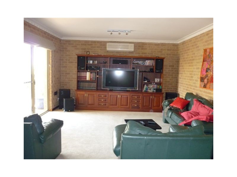 23 Parakeet Way, Coogee WA 6166
