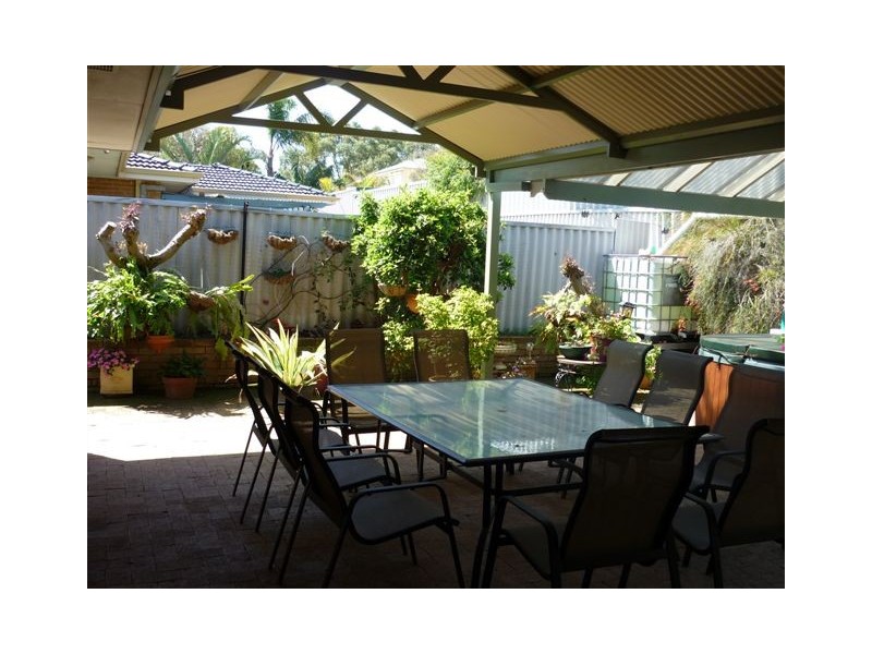 23 Parakeet Way, Coogee WA 6166
